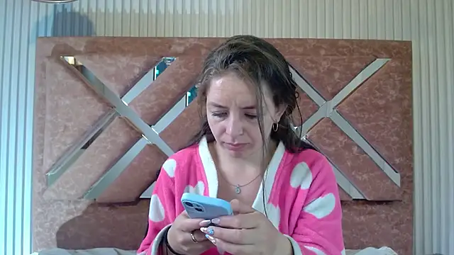  isaabellaa online show from March 17, 1:26 pm