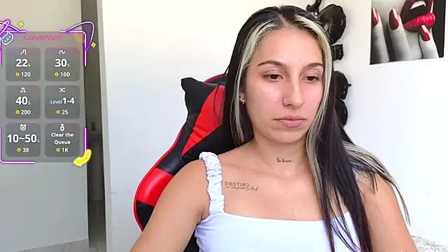 tammyandrade  online show from December 3, 8:33 pm