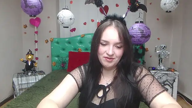 IsabelBlackberry online show from October 31, 6:15 am