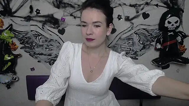 JasmineKouch online show from October 26, 6:42 am