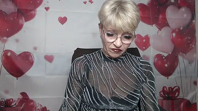 EllaBonito online show from April 9, 5:43 am