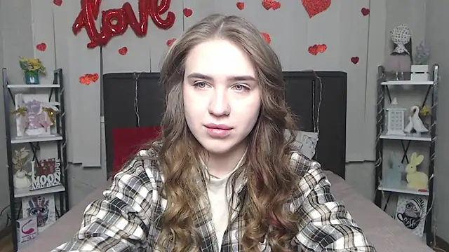 LauraHlot online show from February 23, 6:36 am