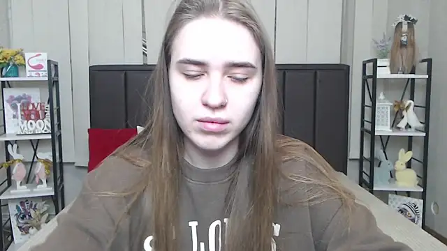 LauraHlot online show from November 25, 6:20 pm