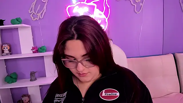 Camiila Osorio online show from November 10, 7:53 pm