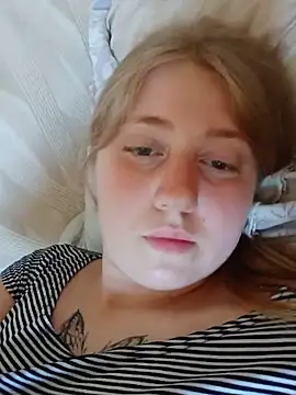 AnastasiaSky19 online show from May 24, 6:34 am