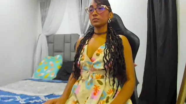 MurphyAngelina online show from April 13, 5:20 am