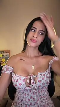 SarahhSmitth1 online show from May 16, 1:41 am