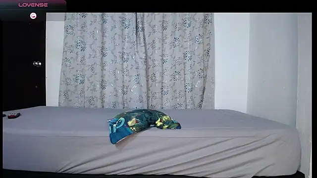 Laila Laly online show from December 5, 5:14 pm