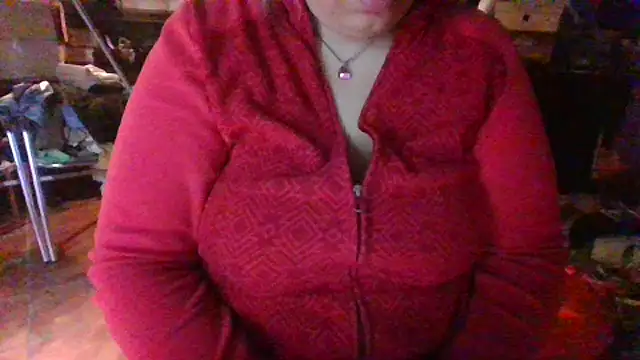 Snapshot of maria38xxx chatting on October 1, 6:35 pm maria38xxx online show from October 1, 6:35 pm