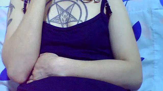 CELEna098rs707 online show from October 5, 4:28 am