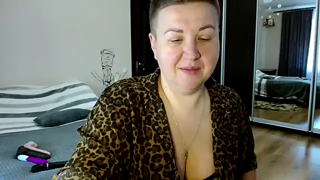 Snapshot of Annet1912 chatting on September 11, 7:53 am Annet1912 online show from September 11, 7:53 am