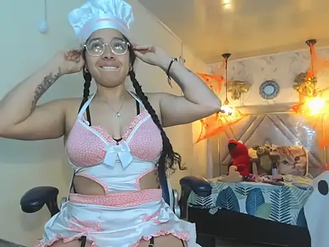 alexa-cooper- online show from October 21, 4:11 pm