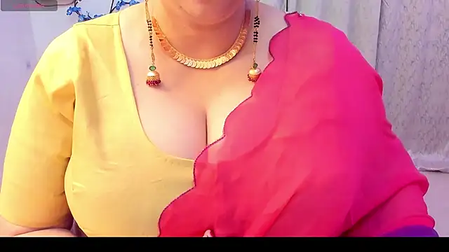 Gulabi Queen online show from November 2, 6:55 pm