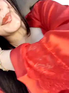 im here- online show from October 26, 8:04 pm