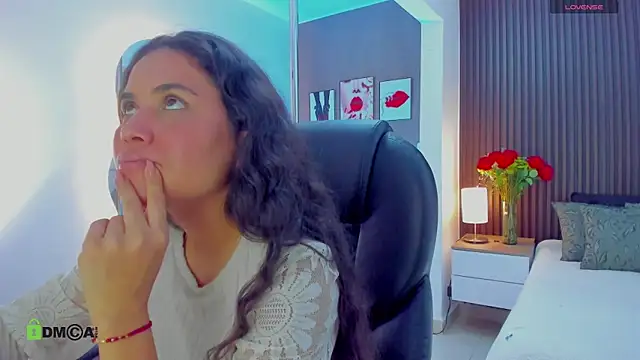 natasha  jackson online show from March 26, 1:24 pm