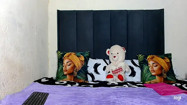 quenliyasa online show from April 16, 10:34 pm