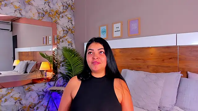 Snapshot of EmaBakker chatting on October 22, 1:27 pm EmaBakker online show from October 22, 1:27 pm