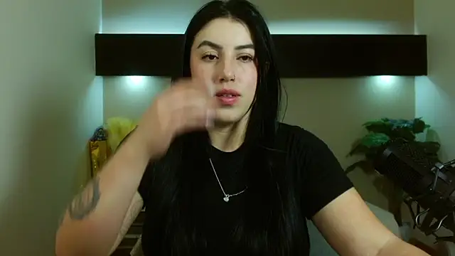 Snapshot of Bantonia chatting on October 10, 9:20 pm Bantonia online show from October 10, 9:20 pm