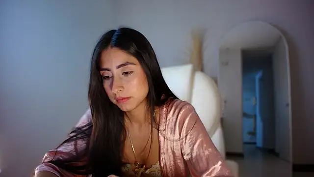 auroracaruso11 online show from November 6, 11:32 pm