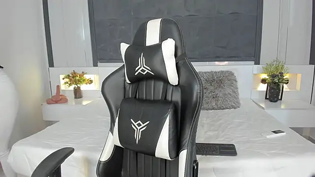 SaraGomez1 online show from October 30, 6:31 pm