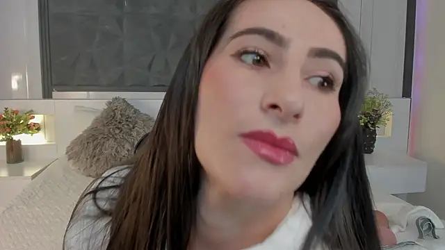 SaraGomez1 online show from February 16, 12:27 pm