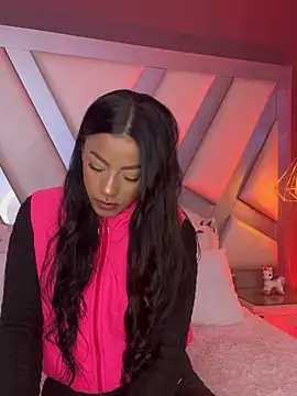 Snapshot of Amber_villalobos_ chatting on October 3, 4:39 am Amber villalobos online show from October 3, 4:39 am