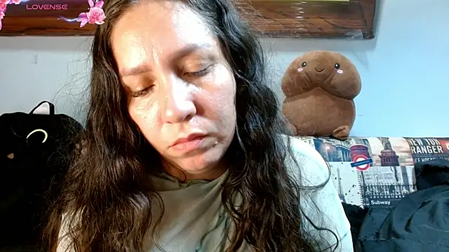 Snapshot of naihroby chatting on September 16, 6:10 am naihroby online show from September 16, 6:10 am