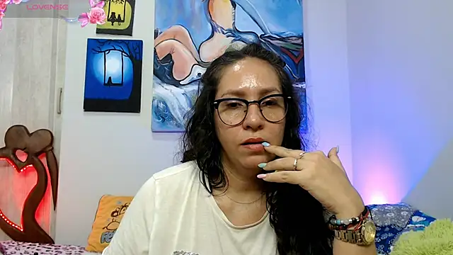 naihroby online show from December 1, 7:01 am