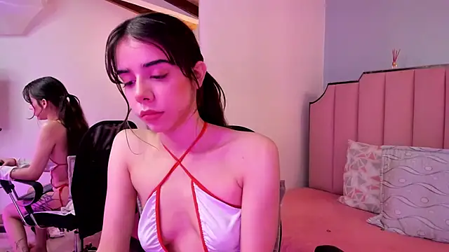 petty effy online show from November 18, 8:54 pm