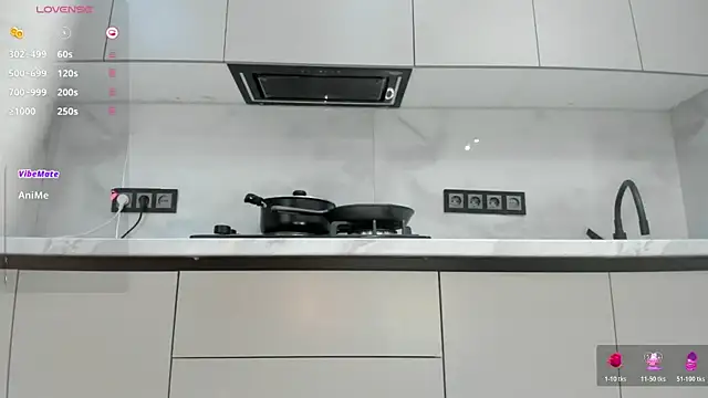 Mia Meow  online show from March 21, 6:18 am