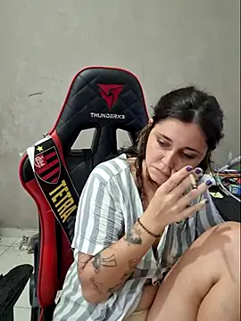 luuhcat09 online show from April 18, 5:04 pm