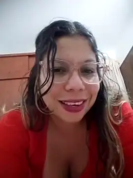 Carliina Soussa online show from April 6, 5:52 am