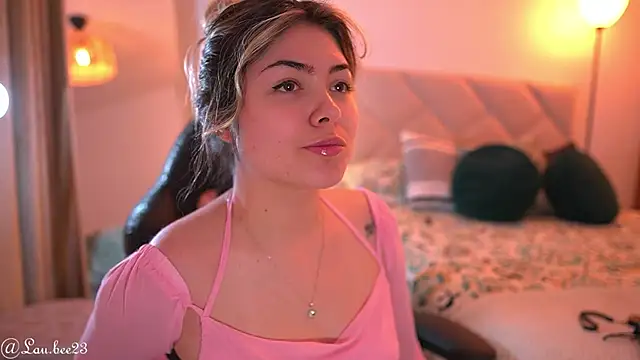 Lau Bee online show from September 23, 5:33 pm