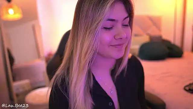 Lau Bee online show from September 13, 6:05 pm