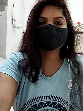 illay love online show from March 21, 12:10 pm