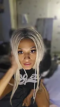 farahmoans4u online show from May 14, 3:34 am