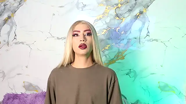 BrianaSchafer online show from March 13, 8:54 pm