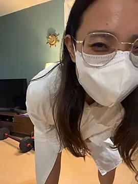 yourbootygirl online show from November 2, 2:04 am