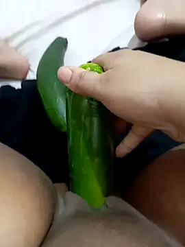 ambarlennoix online show from April 10, 9:15 am