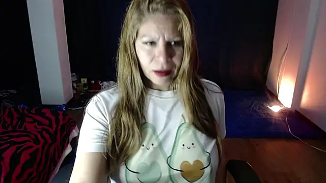 Snapshot of shirly_vannicelli chatting on October 14, 2:58 am shirly vannicelli online show from October 14, 2:58 am