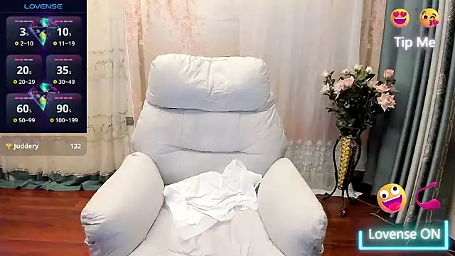 Pennyee online show from October 11, 1:47 pm