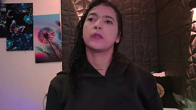 graceymilf666 online show from October 24, 11:28 am