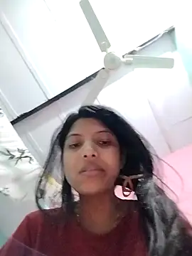 Hotty-Divya online show from November 9, 9:27 am