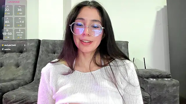 emmadiaz1 online show from December 2, 4:25 am