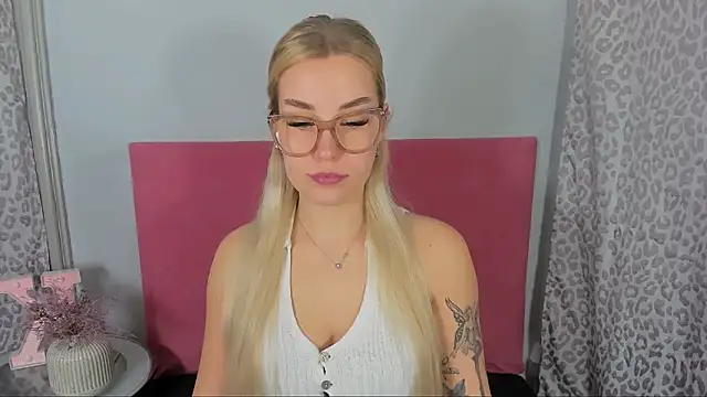 KristyHoney online show from March 16, 8:07 am