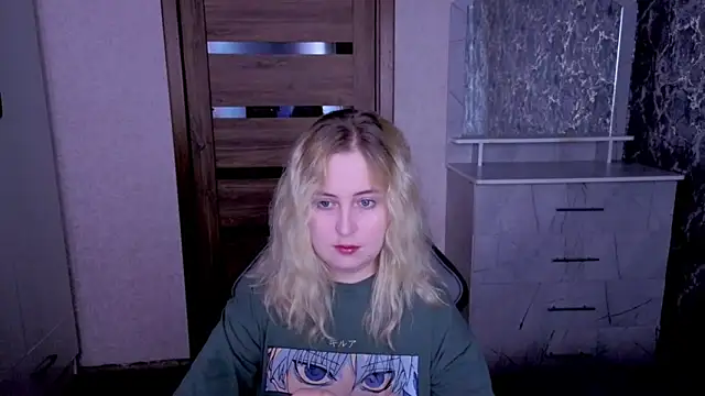 Kristy-Max online show from June 20, 5:49 pm