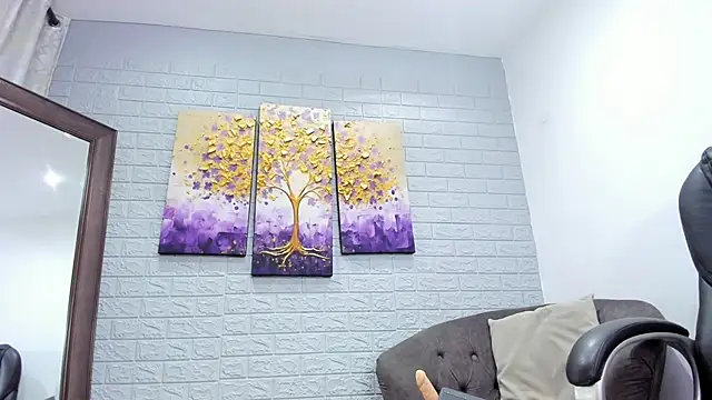  EmilyJireh  online show from January 9, 8:13 pm