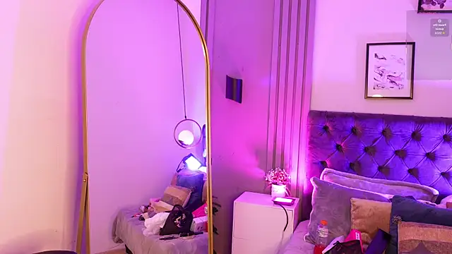 Giovanna oliveira online show from November 23, 6:16 am