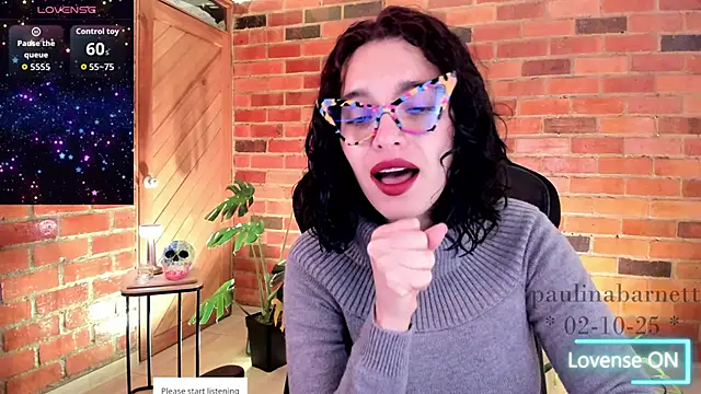 Snapshot of paulinabarnett- chatting on October 2, 2:55 pm paulinabarnett- online show from October 2, 2:55 pm
