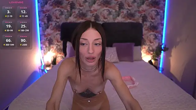 Alice Arwen online show from October 9, 6:50 am